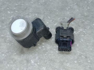 Датчик парктроніка передн. AUDI A5 07-17