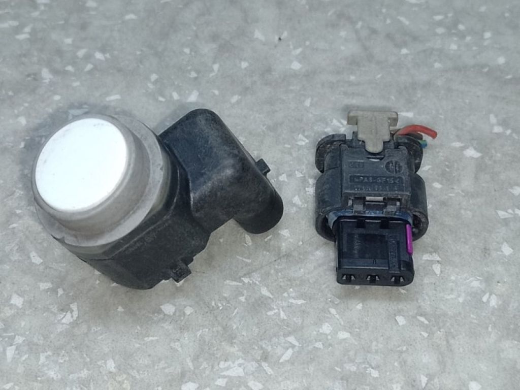 1S0 919 275 A GRU | Датчик парктроника передн. AUDI A5 07-17