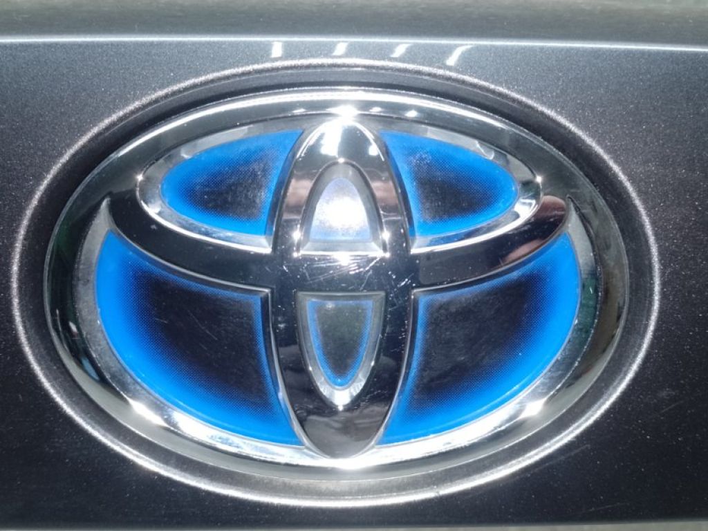 76801-47110-B1 | Накладка крышки багажника TOYOTA PRIUS 16- - Фото 11