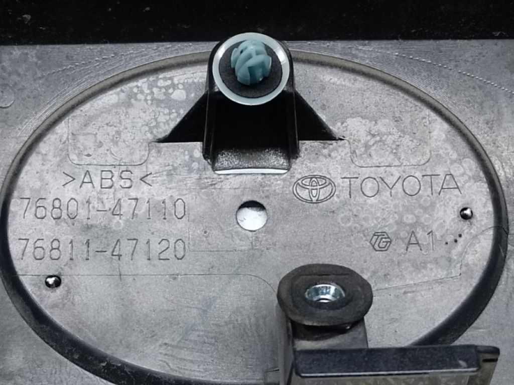 76801-47110-B1 | Накладка крышки багажника TOYOTA PRIUS 16- - Фото 12