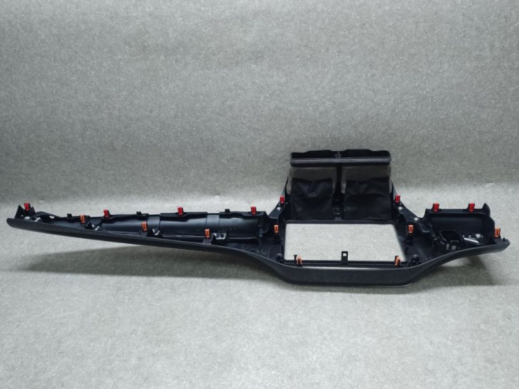 55405-47130-C0 | Накладка торпедо под магнитолу TOYOTA PRIUS 16- - Фото 4