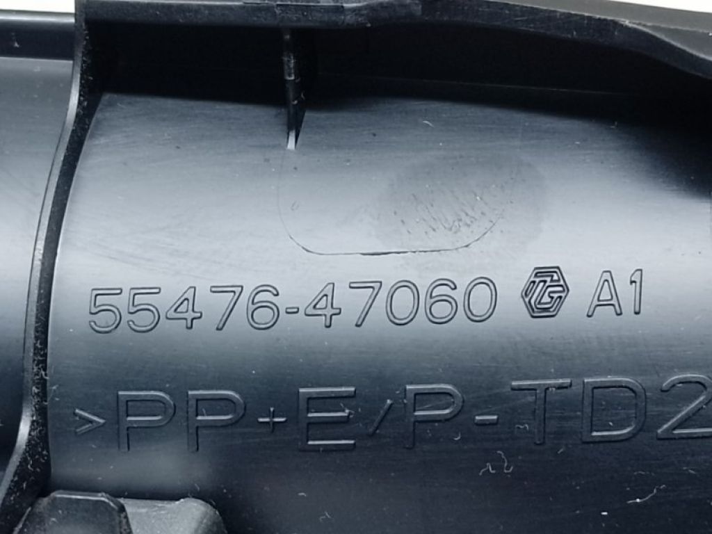 55405-47130-C0 | Накладка торпедо под магнитолу TOYOTA PRIUS 16- - Фото 5