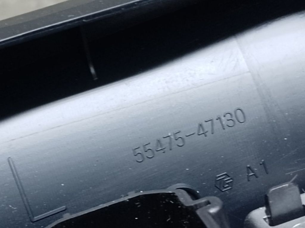 55405-47130-C0 | Накладка торпедо под магнитолу TOYOTA PRIUS 16- - Фото 6