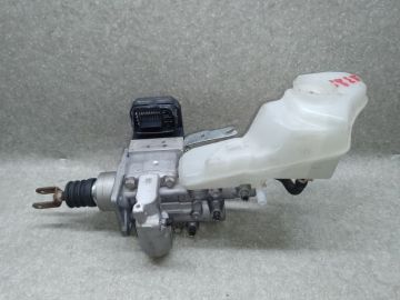 Главный тормозной цилиндр TOYOTA PRIUS 16-