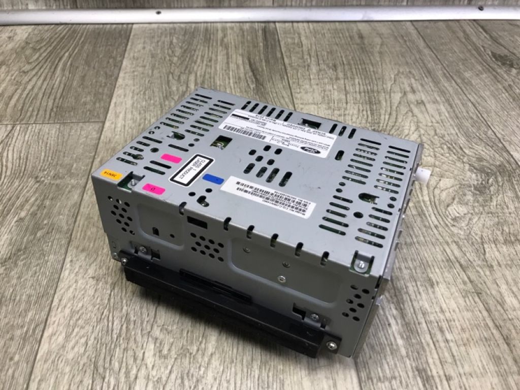 GJ5Z-18C869-BE | магнітола FORD ESCAPE 12-19 - Фото 2