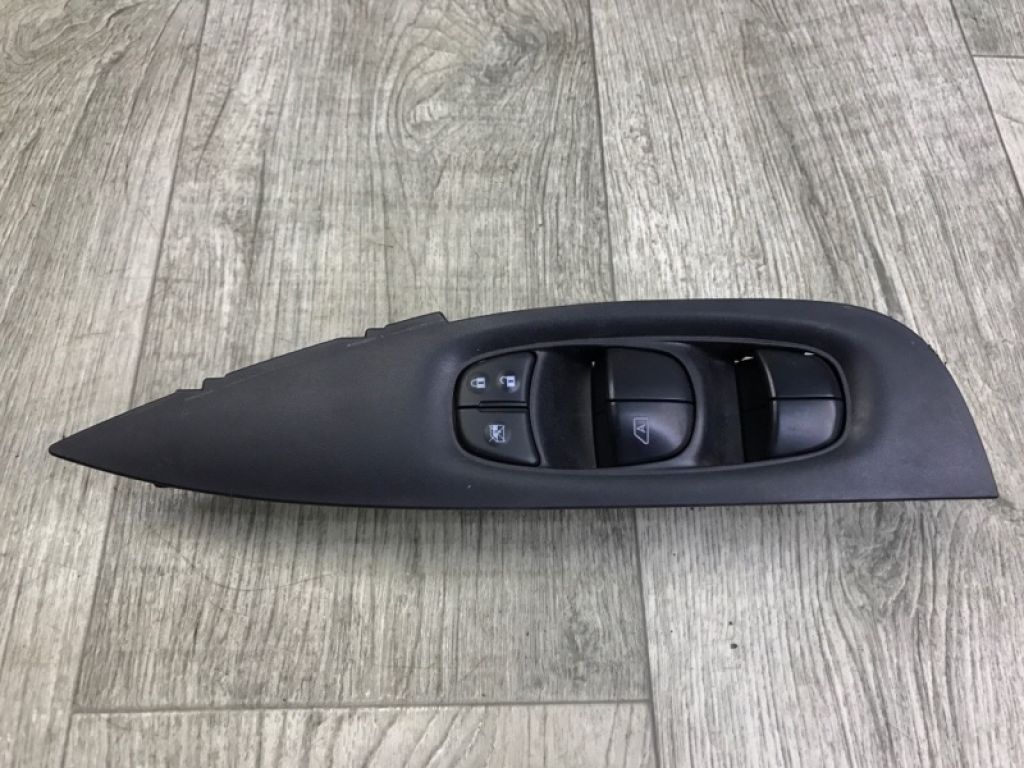 25401-4BA5A | Блок керування склопідіймачами NISSAN X-TRAIL/ROGUE T32 13-20