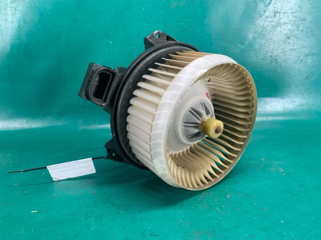 DG9Z-19805-B | Моторчик пічки FORD FUSION 14-