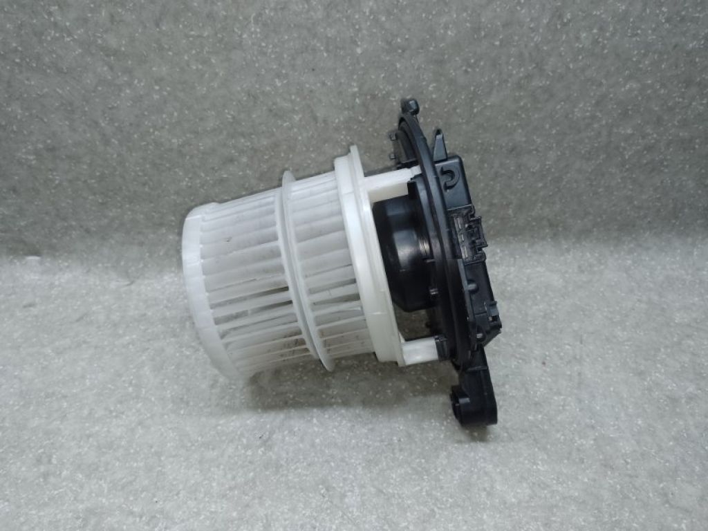 87103-58080 | Моторчик печки TOYOTA PRIUS 16-