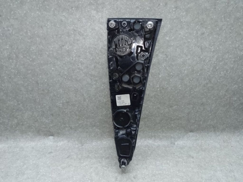 81581-47020 | Фонарь наружный прав. TOYOTA PRIUS 16- - Фото 2