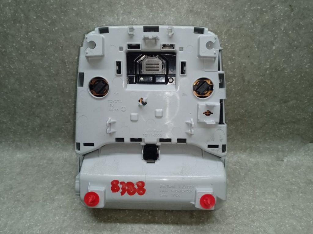 81208-47070-B0 | Плафон салона передн. TOYOTA PRIUS 16- - Фото 3