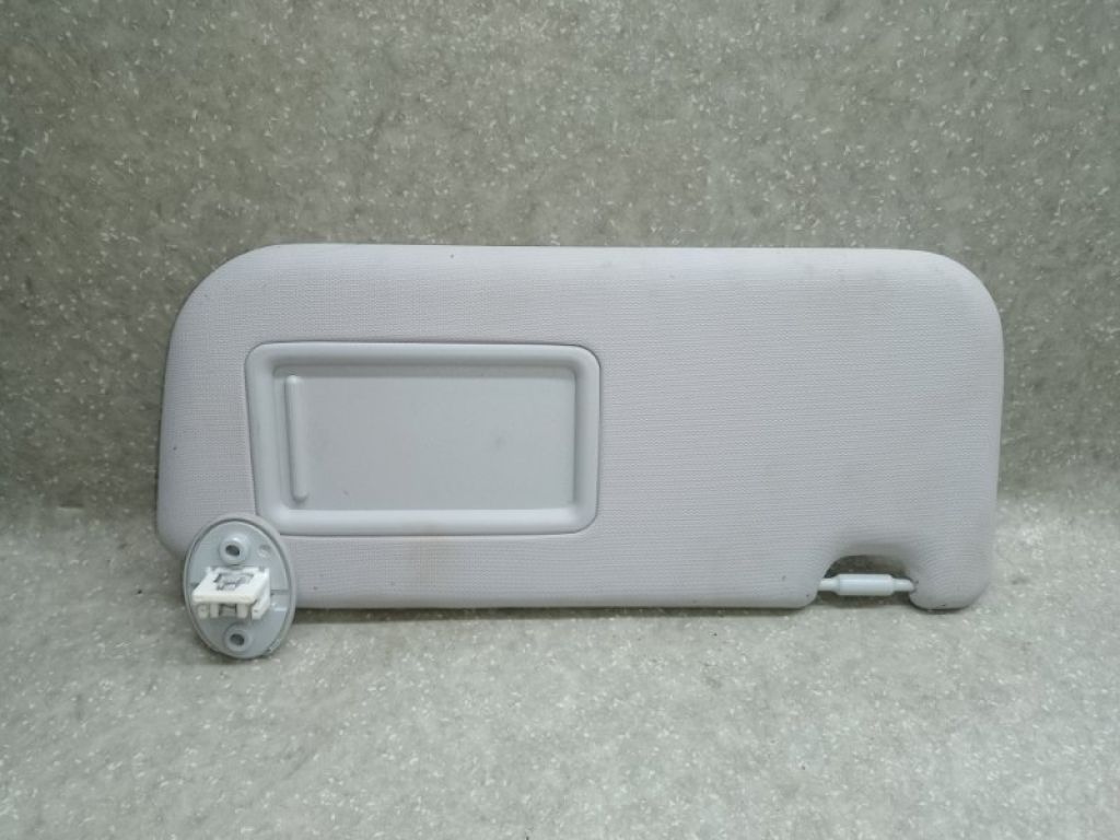 74310-47360-B0 | Козирок сонцезахисний прав. TOYOTA PRIUS 16- - Фото 2