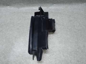 Дефлектор радіатора лів. TOYOTA PRIUS 16-