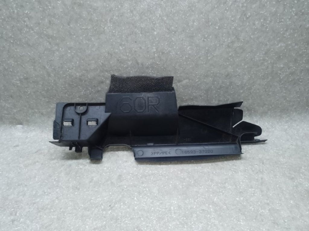 16593-37020 | Дефлектор радіатора прав. TOYOTA PRIUS 16- - Фото 2