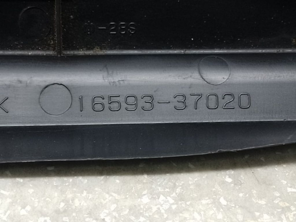 16593-37020 | Дефлектор радіатора прав. TOYOTA PRIUS 16- - Фото 3