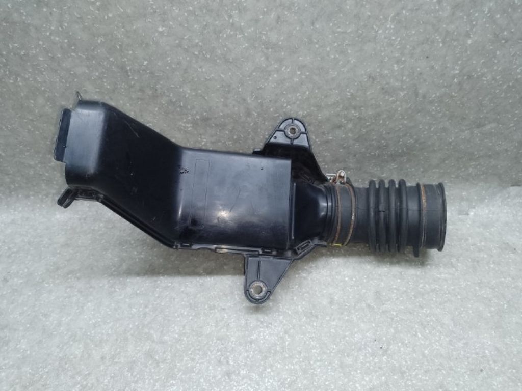 17752-37121 | Патрубок воздушного фильтра TOYOTA PRIUS 16- - Фото 2