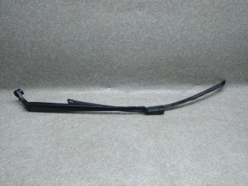 Поводок стеклоочистителя передний лев. TOYOTA PRIUS 16-