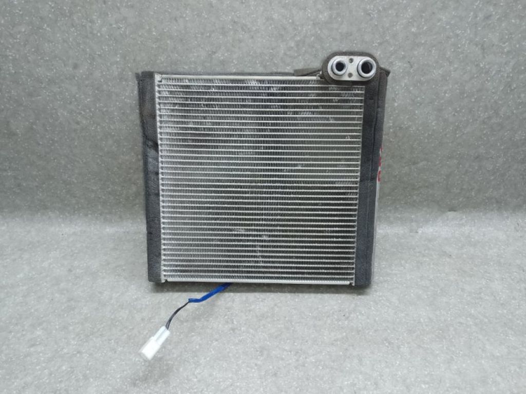 88501-47090 | Испаритель кондиционера TOYOTA PRIUS 16-