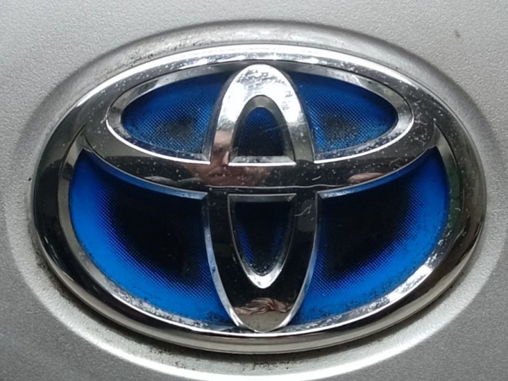 12601-37010 | Накладка двигателя декоративная TOYOTA PRIUS 16- - Фото 4