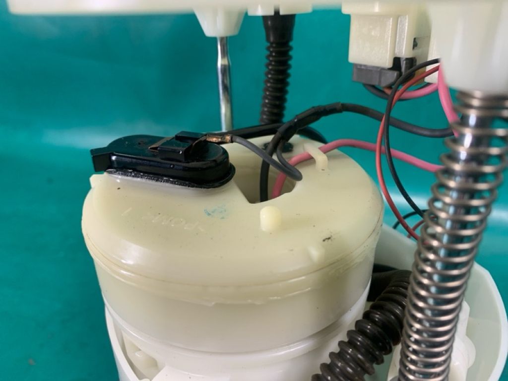 DG9Z-9H307-Y | паливний насос FORD FUSION 14- - Фото 3