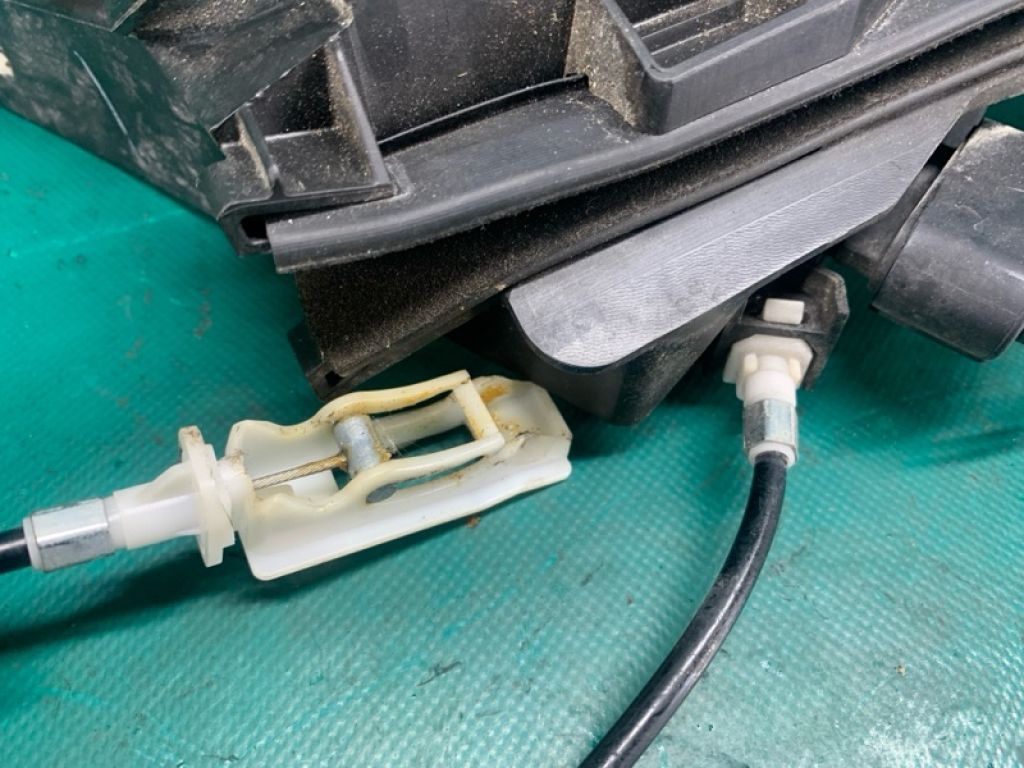 BE8Z-5426413-B | Замок двері задн. лів. FORD FUSION 14- - Фото 6