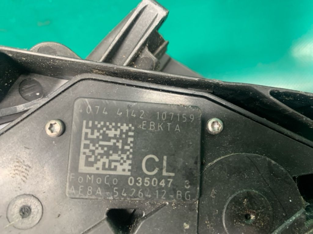 AE8Z-5426412-A | Замок двері задн. прав. FORD FUSION 14- - Фото 2