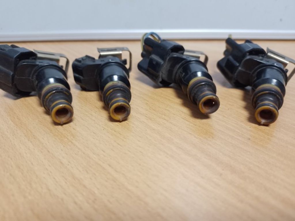 Форсунка паливна HONDA ACCORD CL7 / TSX 03-08 - Фото 3