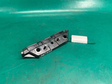 Кронштейн переднього бампера прав. FORD FUSION 14-