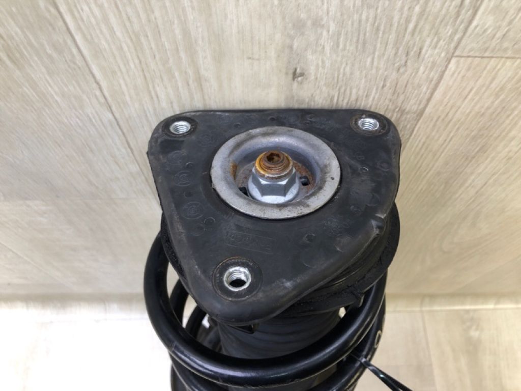 BV6Z-18124-G | Амортизатор передн. прав. FORD FOCUS 10-18 - Фото 2