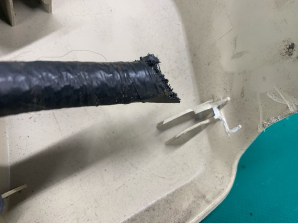 DG9Z-14A701-ABB | Кнопка регулювання сидіння лів. FORD FUSION 14- - Фото 8