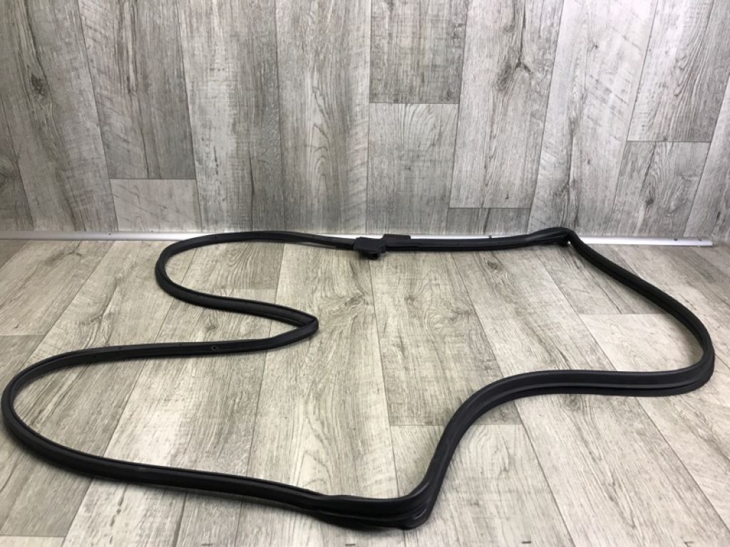 80831-6RA1A | Ущільнювач дверей передн. лів. NISSAN X-TRAIL/ROGUE T33 20-