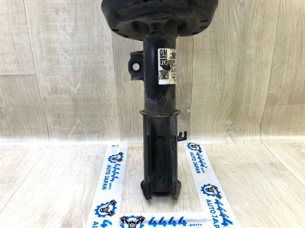 39040194 | Амортизатор передн. прав. CHEVROLET CRUZE 15- - Фото 3