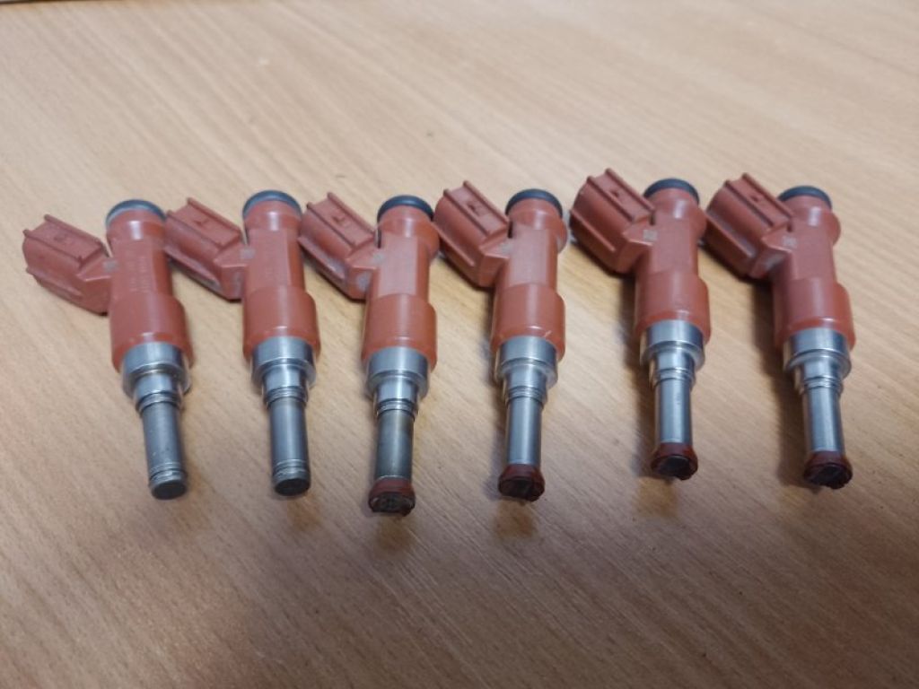 23209-0P040 | Форсунка паливна TOYOTA VENZA 09-16