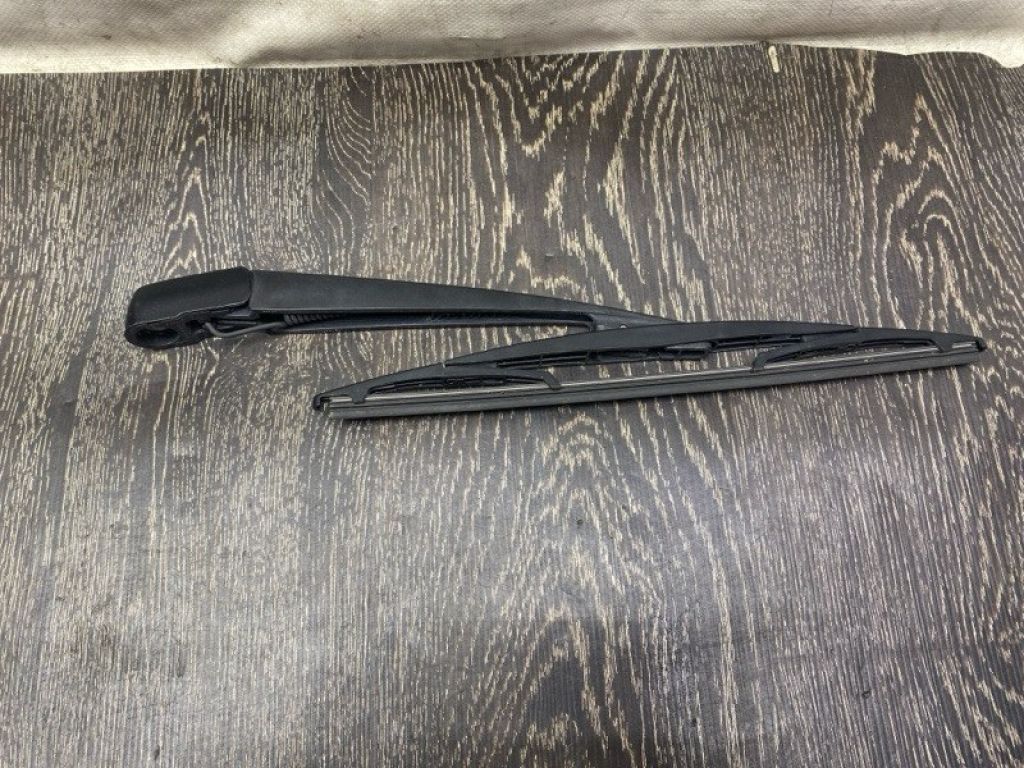 8253A029 | Поводок стеклоочистителя задний MITSUBISHI OUTLANDER XL 05-13 - Фото 2