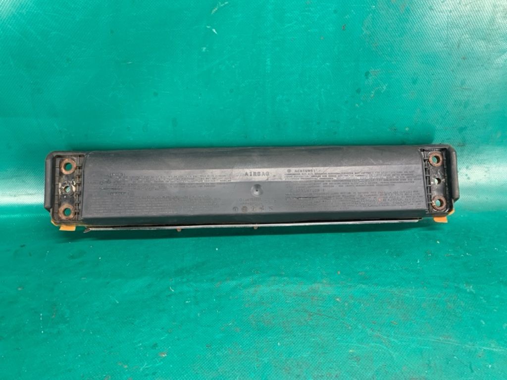 DG9Z-54045J76-BB | Подушка безопасности в колени прав. FORD FUSION 14-