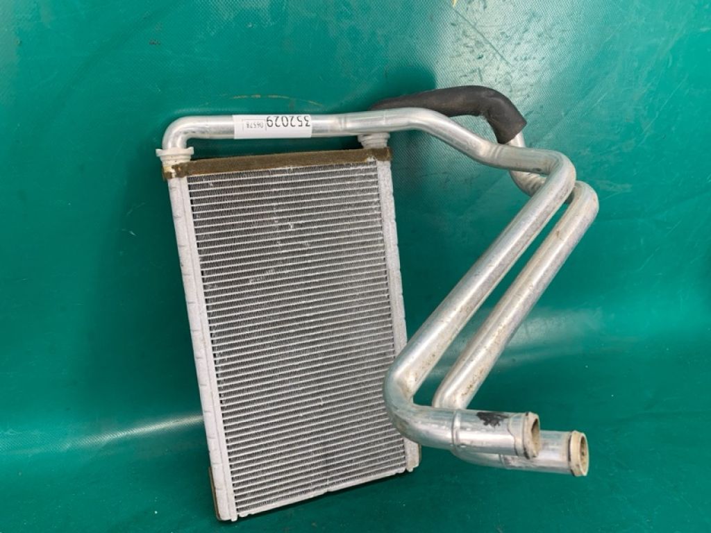 DG9Z-18476-A | Радіатор пічки FORD FUSION 14- - Фото 3