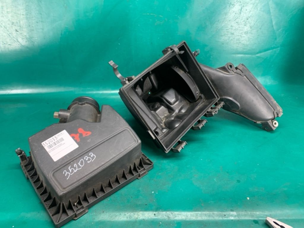 DS7Z-9A600-A | Корпус повітряного фільтра FORD FUSION 14-