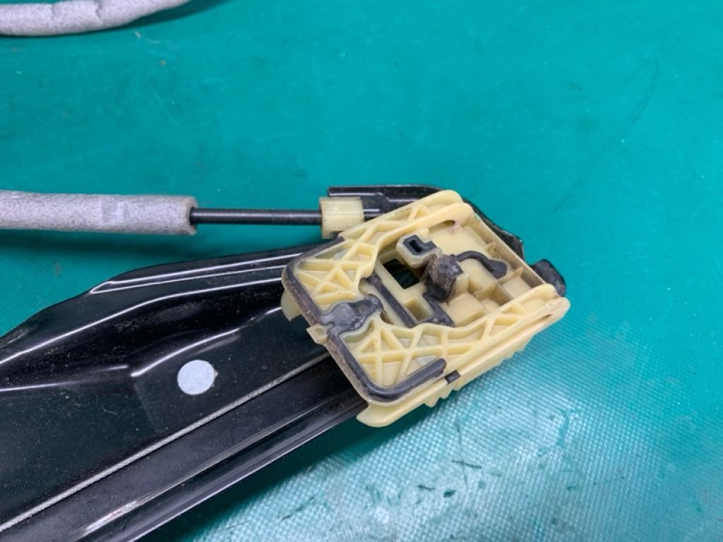 HS7Z-5423208-A | Стеклоподъемник передн. прав. FORD FUSION 14- - Фото 2