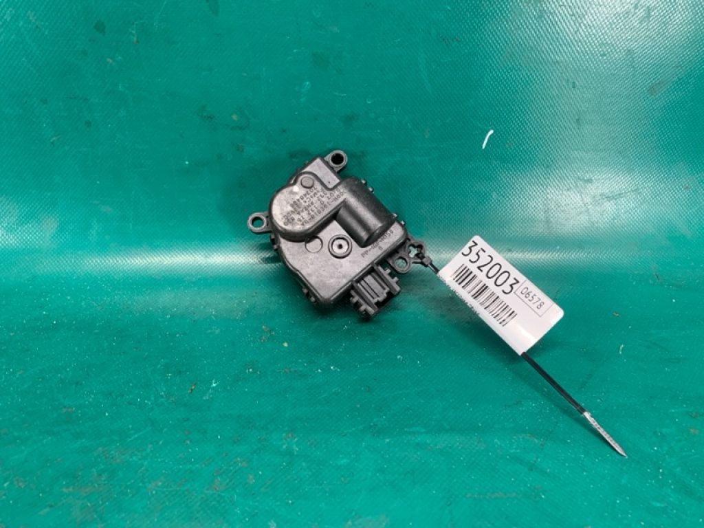 GS7Z-19E616-B | Моторчик заслінки пічки FORD FUSION 14- - Фото 2