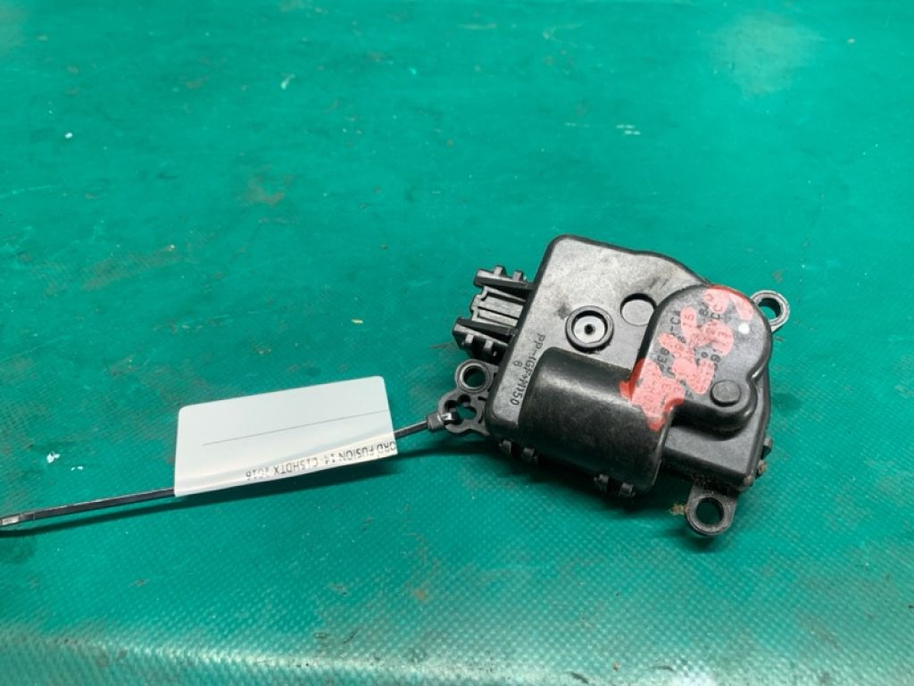 GS7Z-19E616-C | Моторчик заслінки пічки FORD FUSION 14- - Фото 2