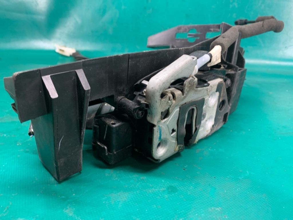 AE8Z-5421813-F | Замок двері передн. лів. FORD FUSION 14- - Фото 3