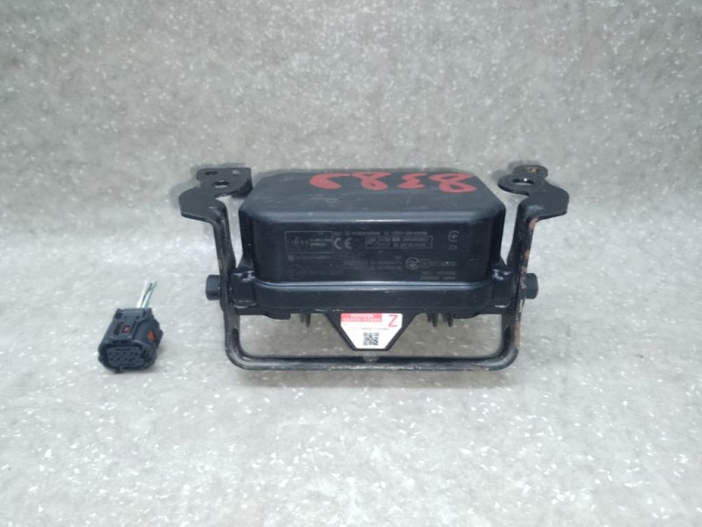 88210-47090 | Радарний датчик передн. TOYOTA PRIUS 16- - Фото 2