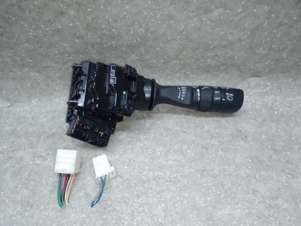 84652-42160 | Подрулевой переключатель прав. TOYOTA PRIUS 16-