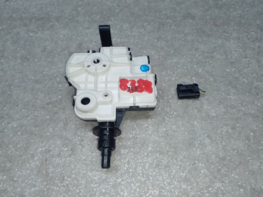 77030-47031 | Привод открывания лючка бензобака TOYOTA PRIUS 16- - Фото 2