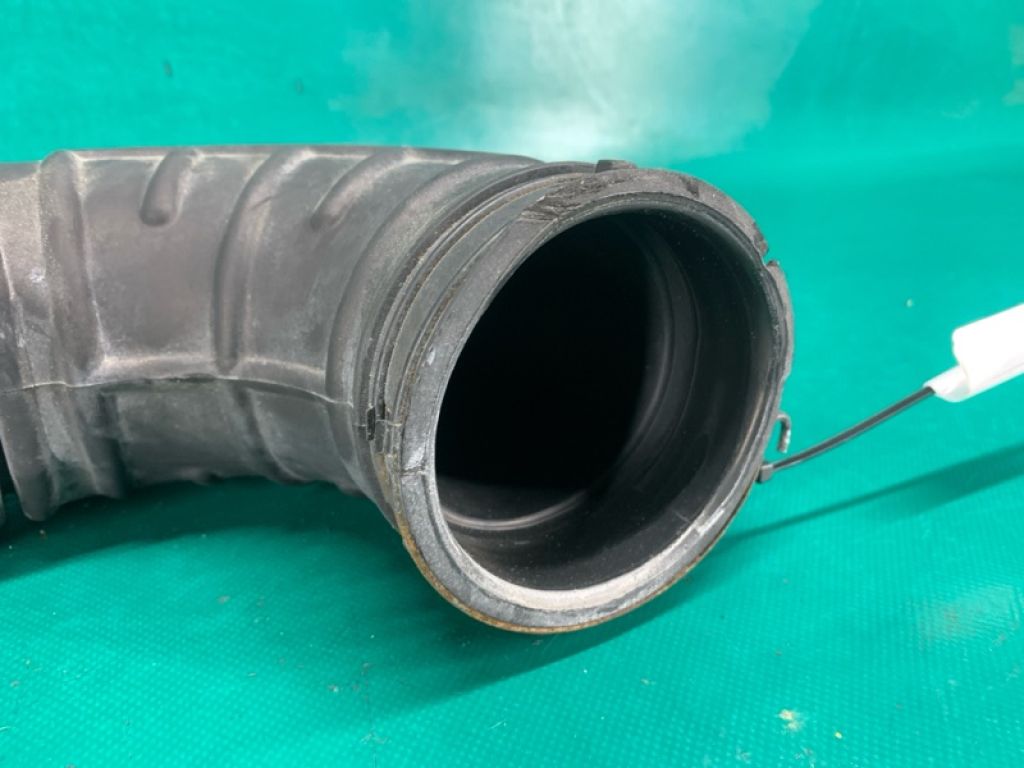 28130-4R100 | патрубок повітряного фільтра HYUNDAI SONATA YF 10-14 - Фото 3