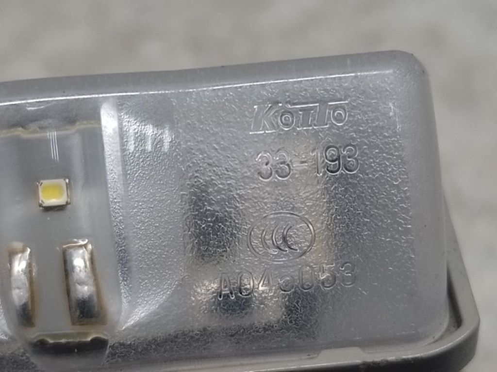 81270-33110 | Подсветка номера TOYOTA PRIUS 16- - Фото 4