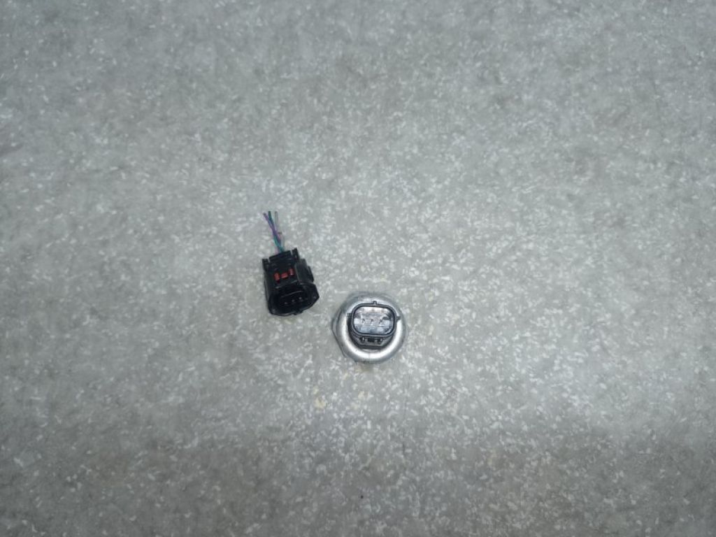 88719-47010 | Датчик давления кондиционера TOYOTA PRIUS 16- - Фото 2