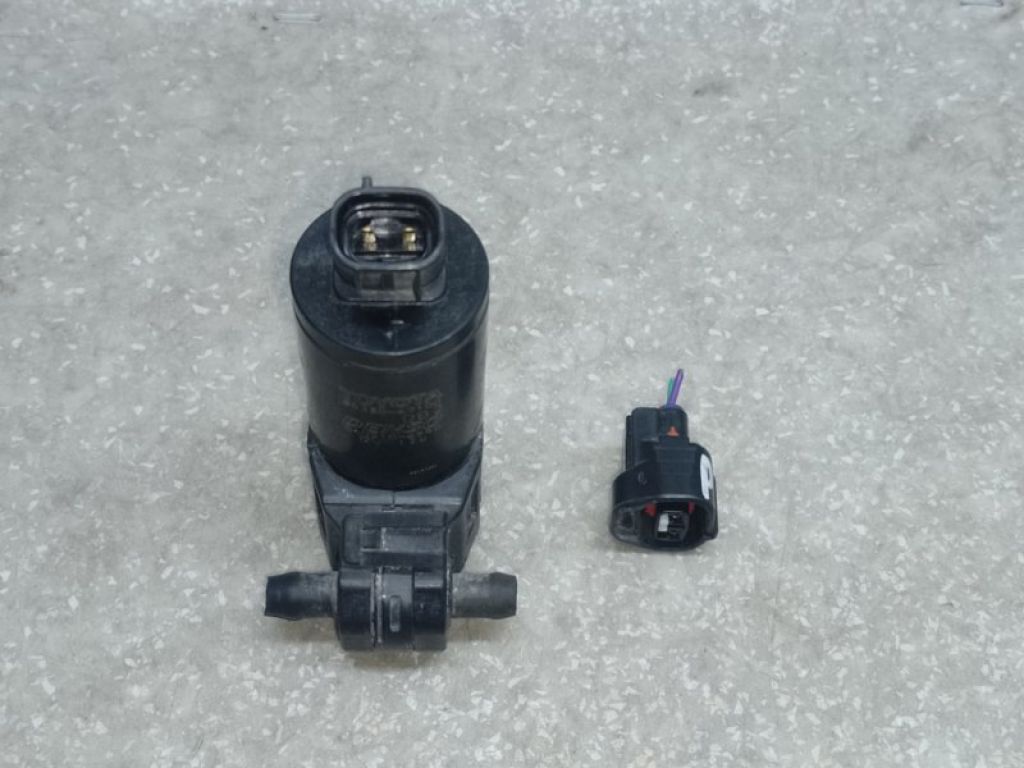 85330-47100 | Насос омывателя стекла передн. TOYOTA PRIUS 16-