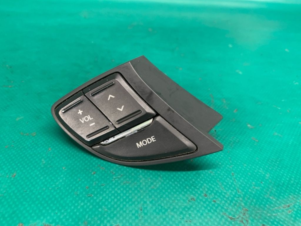 96700-3S000RY | Кнопки руля лів. HYUNDAI SONATA YF 10-14