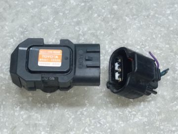 Датчик тиску палива TOYOTA PRIUS 16-