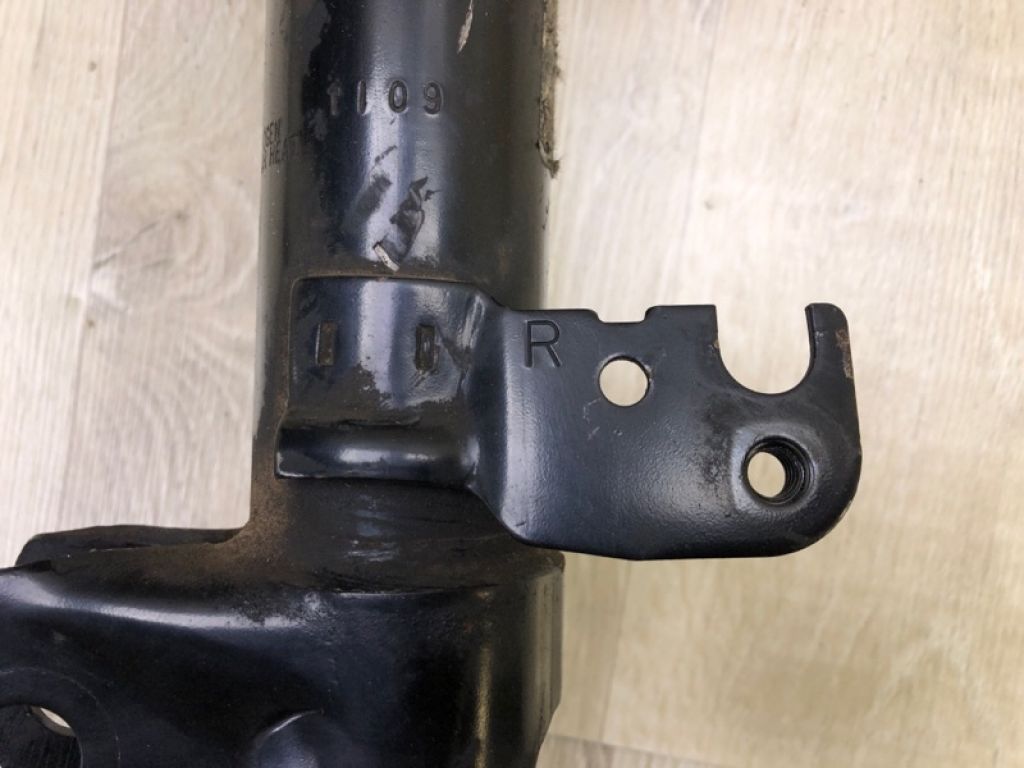 485108Z010 | Амортизатор передн. прав. TOYOTA COROLLA 150 06-13 - Фото 6